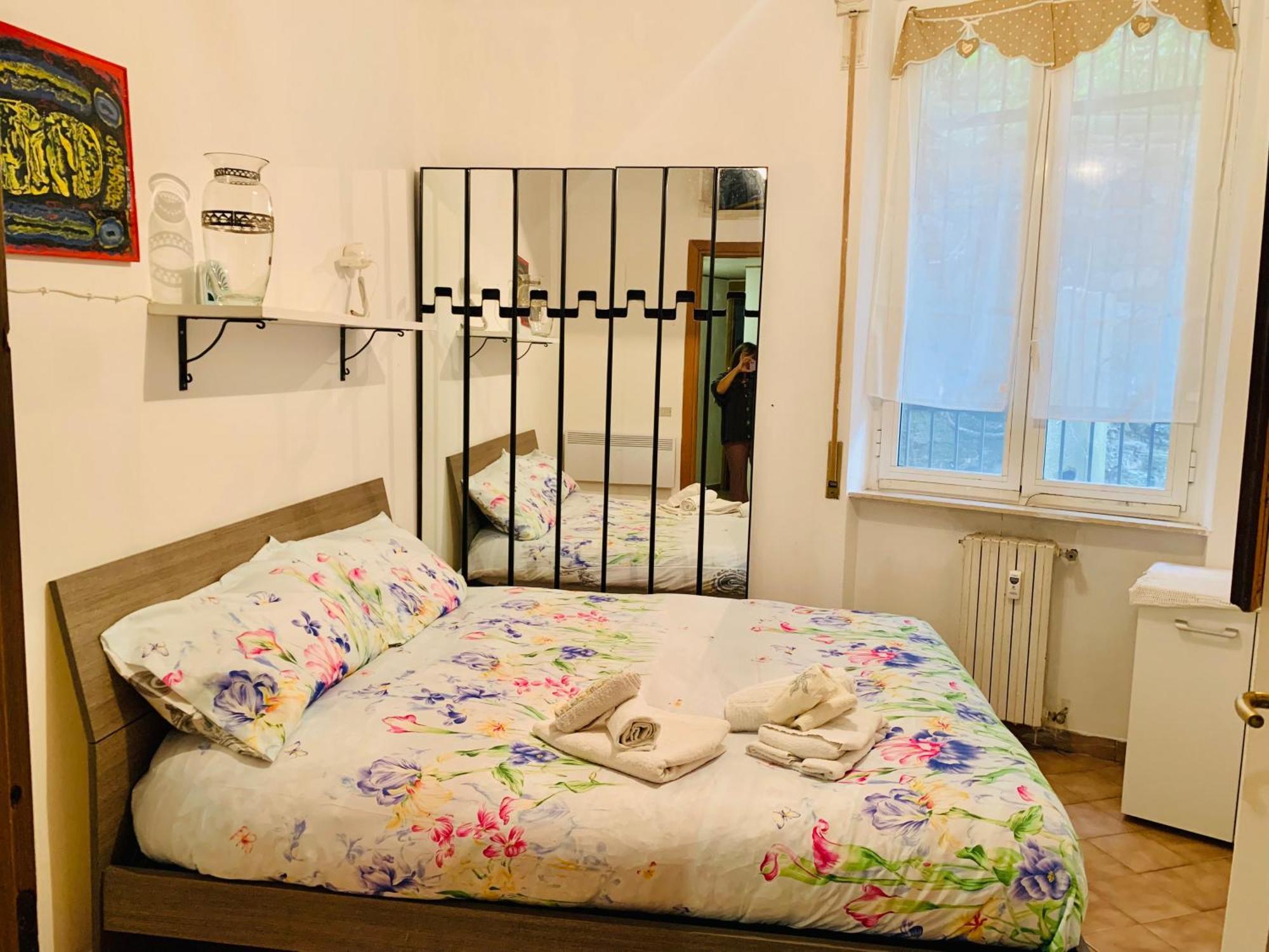 A Due Passi Dal Centro 2 Camere Matrimoniali Wifi Генуя Экстерьер фото